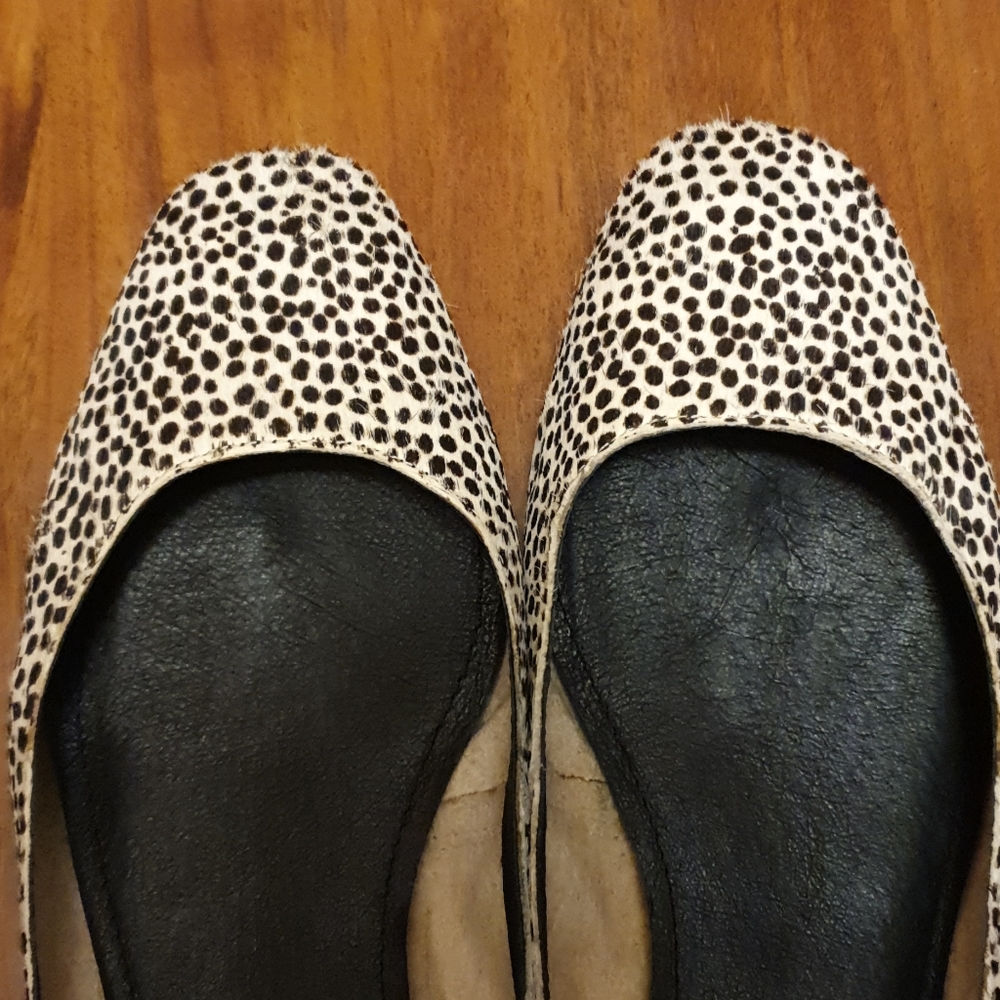Authentic! 7 For All Mankind Addison Flats, in original box, sz 5.5 - Picture 5 of 6